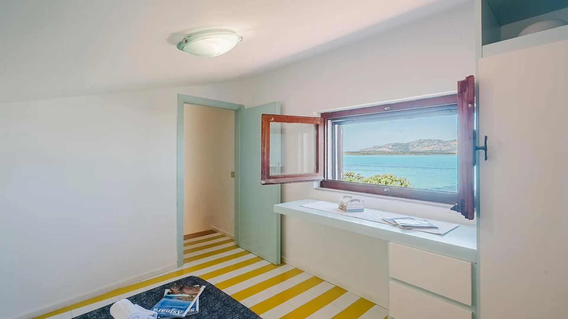 Villa Iole, Con Accesso Privato Alla Spiaggia - Hosty Sardegna Stintino 0*,